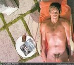OMG, he's naked: Sam J. Jones - OMG.BLOG
